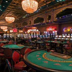 Slots overview for 14 apk adult users exploring entertainment in Bangladesh